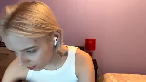 Scarlet online show from 01-10-26, 09:22