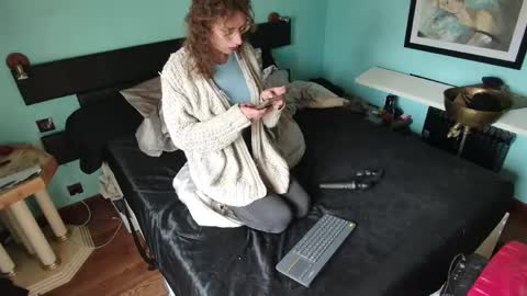 prxscillia_tx online show from 04-17-26, 11:02