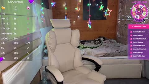 Queen of Pain online show from 01-20-25, 10:51