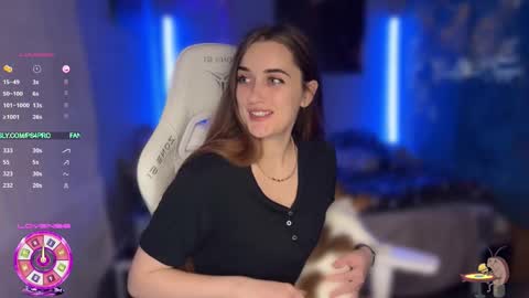 Queen of Pain online show from 11-26-25, 06:14