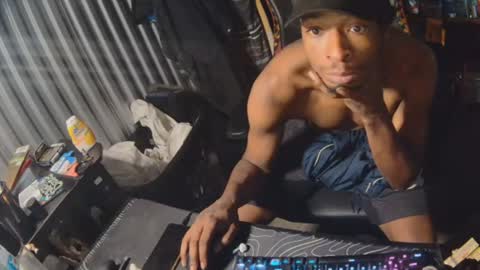 Pseudo online show from 07-26-26, 02:13