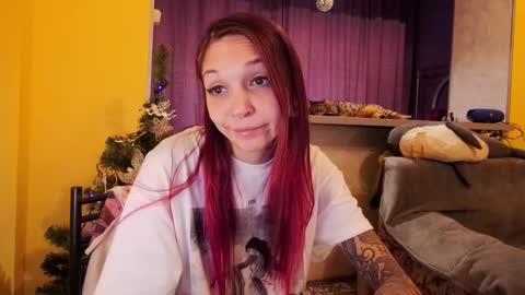 Snapshot of psyheya chatting on 12-29-24, 07:11 LUCY ----- online show from 12-29-24, 07:11