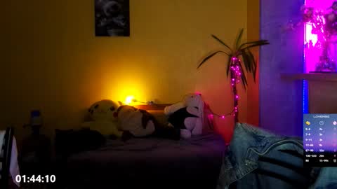 LUCY -----    online show from 02-21-26, 10:11