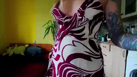LUCY -----    online show from 06-14-26, 06:59