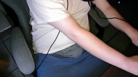 your mysterious man online show from 04-11-26, 10:36