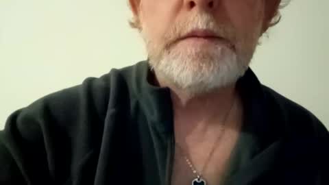 Snapshot of ptitrouquin chatting on 10-26-25, 08:04 ptitrouquin online show from 10-26-25, 08:04