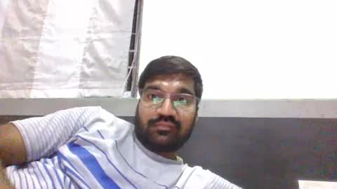 Snapshot of ptl1711 chatting on 01-01-25, 05:11 ptl1711 online show from 01-01-25, 05:11