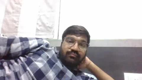 Snapshot of ptl1711 chatting on 01-04-25, 12:16 ptl1711 online show from 01-04-25, 12:16