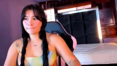 Eimy online show from 10-17-25, 06:21