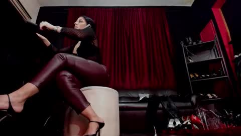 MissPuffyLove online show from 03-15-26, 08:15