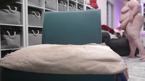 Snapshot of pugglelover chatting on 02-15-25, 11:58 Puggie - online show from 02-15-25, 11:58