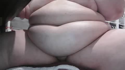 Snapshot of pugglelover chatting on 02-21-25, 04:16 Puggie - online show from 02-21-25, 04:16