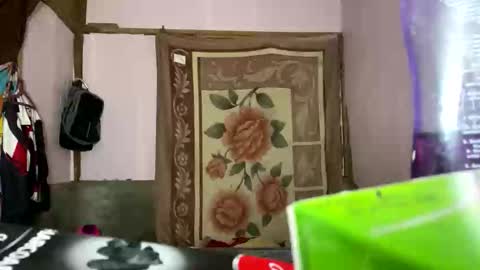 puki_hot online show from 11-18-25, 03:27