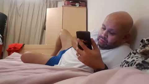 Snapshot of pulpdiction2 chatting on 12-06-24, 05:33 Pulp online show from 12-06-24, 05:33