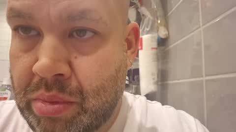 Snapshot of pulpdiction2 chatting on 01-06-25, 04:47 Pulp online show from 01-06-25, 04:47