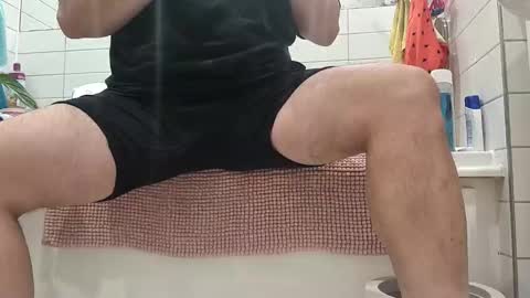 Snapshot of pulpdiction2 chatting on 09-27-25, 08:41 Pulp online show from 09-27-25, 08:41