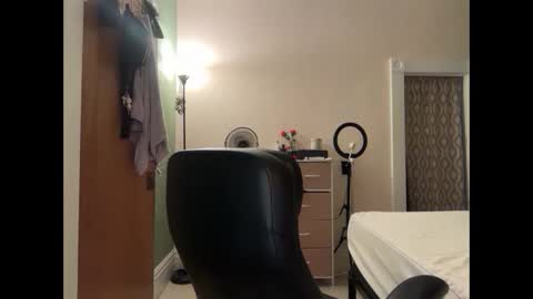 Pumpkin bunny online show from 11-11-25, 12:21