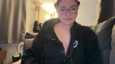 Pumpkin bunny online show from 05-16-26, 02:19