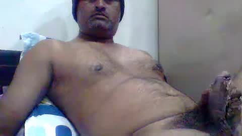 Snapshot of puneguyoncam chatting on 06-01-26, 05:14 puneguyoncam online show from 06-01-26, 05:14