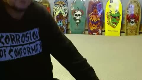 Jojo online show from 10-24-25, 12:19