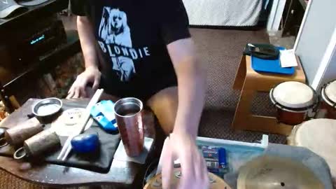 Jojo online show from 04-23-26, 06:03