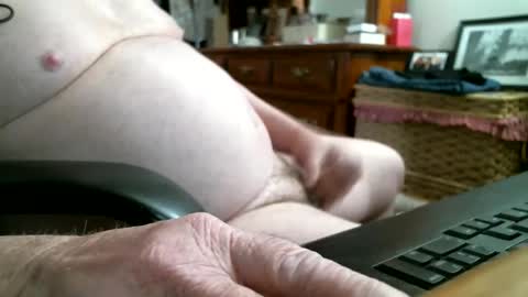 puppydog56 online show from 04-05-26, 09:56