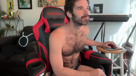 Snapshot of pupscritch chatting on 05-20-26, 04:13 Pup Scritch online show from 05-20-26, 04:13