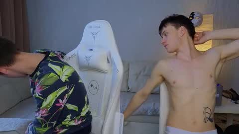 Jesse online show from 09-22-25, 04:25