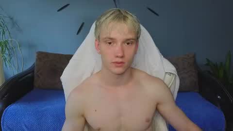 Snapshot of pupsenish chatting on 07-22-26, 02:03 Jesse online show from 07-22-26, 02:03