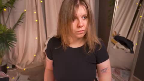 constant schedule Wednesday  Friday  Saturday  Sunday  The Rosemarie online show from 02-07-26, 05:55