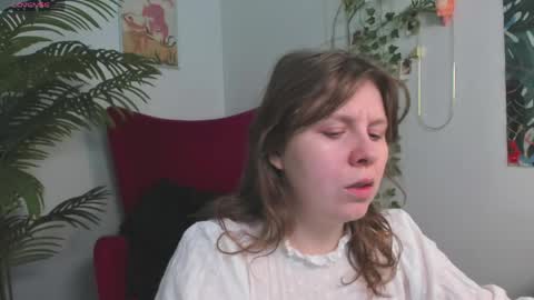 constant schedule Wednesday  Friday  Saturday  Sunday  The Rosemarie online show from 04-12-26, 05:34