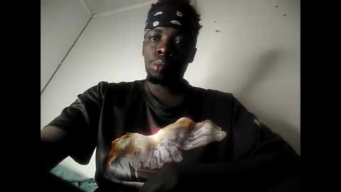 Snapshot of pureblack_ chatting on 10-10-25, 10:03 Pureblack online show from 10-10-25, 10:03