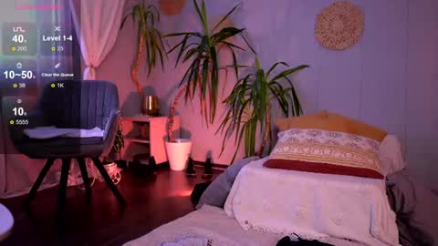 Snapshot of pureellie chatting on 07-05-26, 04:19 Emily online show from 07-05-26, 04:19