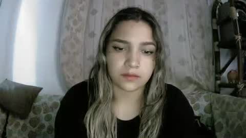 Lizzy online show from 04-04-26, 06:44