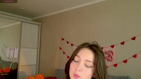 Bella online show from 11-07-25, 05:40