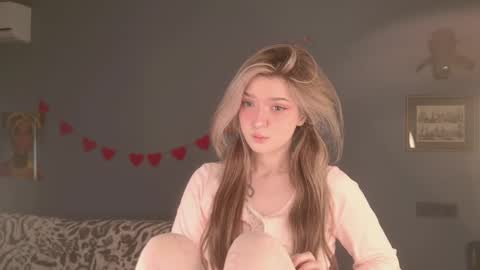 Bella online show from 03-29-26, 05:40