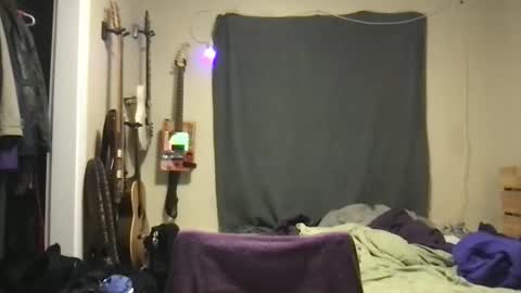 Purple online show from 10-16-25, 03:18