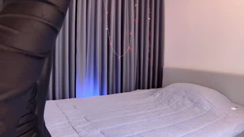 Snapshot of purple_rainy chatting on 07-10-26, 10:56 Please Follow me 3 online show from 07-10-26, 10:56