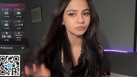 Zendaya online show from 04-08-26, 10:43