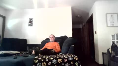 Mark online show from 10-14-25, 05:36