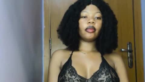 Snapshot of pussy_x_cookie chatting on 02-24-26, 07:39 stella online show from 02-24-26, 07:39