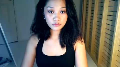 Snapshot of pussyc4t_doll chatting on 11-18-25, 10:20 Marj33 online show from 11-18-25, 10:20