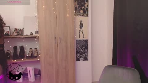 Mari online show from 04-02-26, 02:31