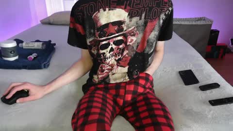 pussylover2182 online show from 12-22-24, 07:44