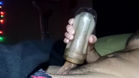 Snapshot of pussyluver420kik909587 chatting on 09-17-25, 05:09 Pussyluver420 online show from 09-17-25, 05:09