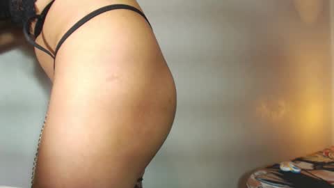 Snapshot of pussywetandwild chatting on 12-21-24, 08:10 LHARA online show from 12-21-24, 08:10