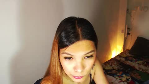 Snapshot of pussywetandwild chatting on 01-04-25, 01:21 LHARA online show from 01-04-25, 01:21