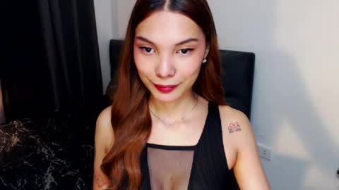 Snapshot of pussywetandwild chatting on 03-08-25, 05:28 LHARA online show from 03-08-25, 05:28