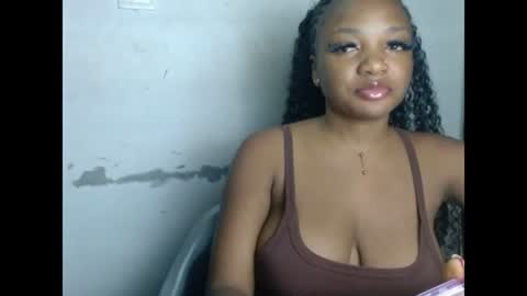Snapshot of pussyxwetx chatting on 07-16-26, 10:27 pussyxwetx online show from 07-16-26, 10:27