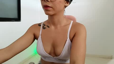 Izumi online show from 07-26-26, 04:47